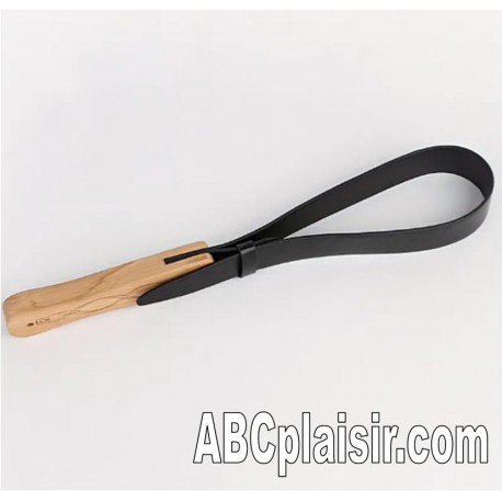 Ceinture avec manche gravé